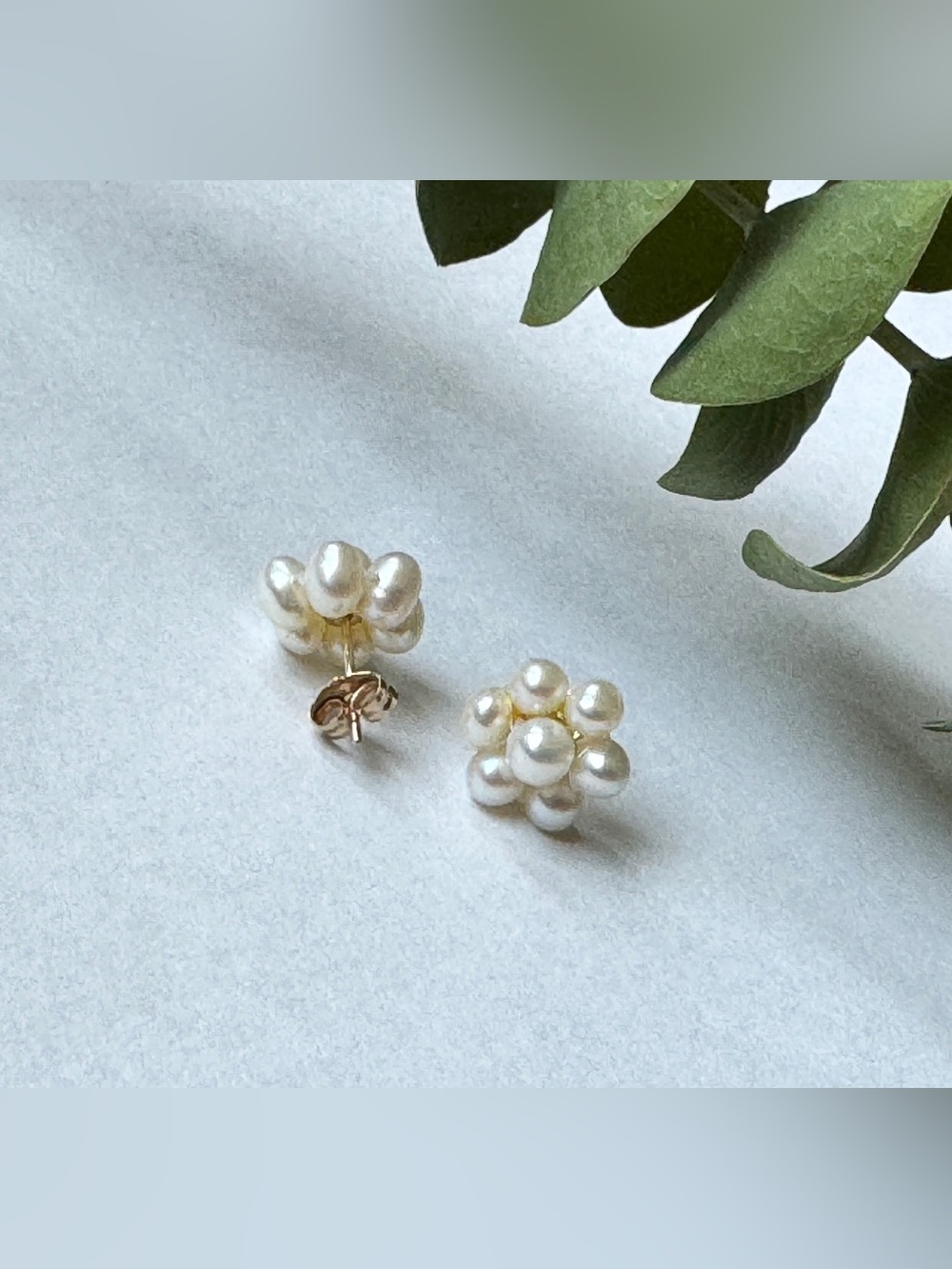 14k Gold Pearl Cluster Stud Earrings - Picture 5 of 6